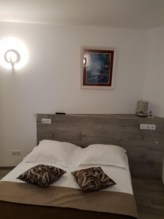 Residence Hoteliere Scudo Ajaccio  Esterno foto