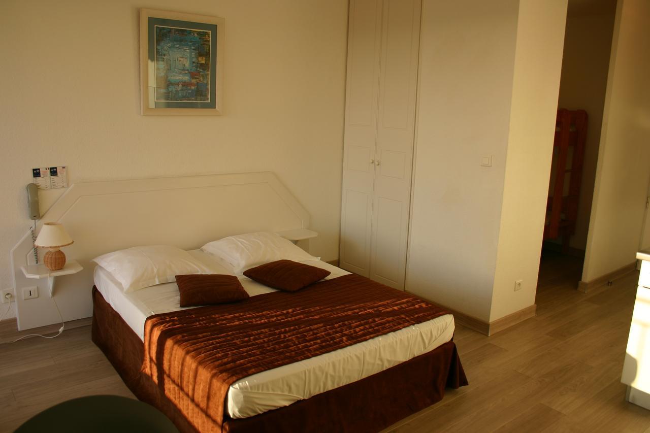 Residence Hoteliere Scudo Ajaccio  Esterno foto