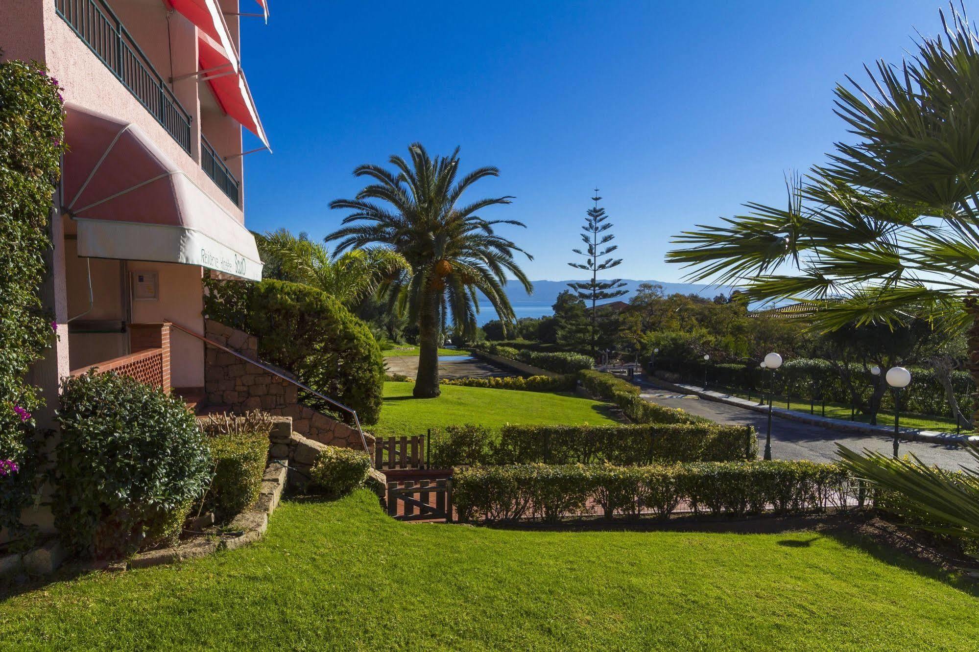 Residence Hoteliere Scudo Ajaccio  Esterno foto