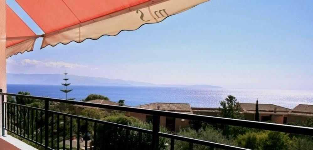Residence Hoteliere Scudo Ajaccio  Esterno foto